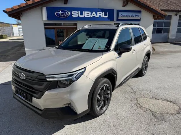 Subaru Forester Station 2.0i e-Boxer Swiss Plus