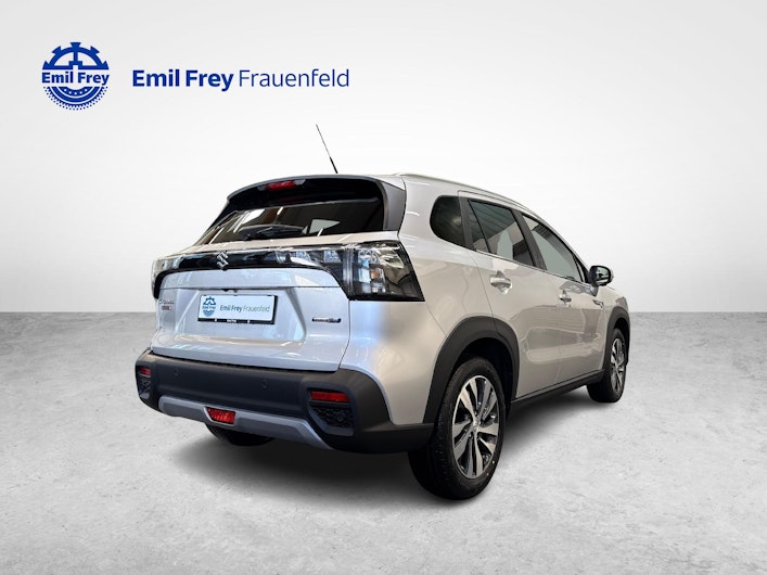 Vehicle image SUZUKI S-CROSS