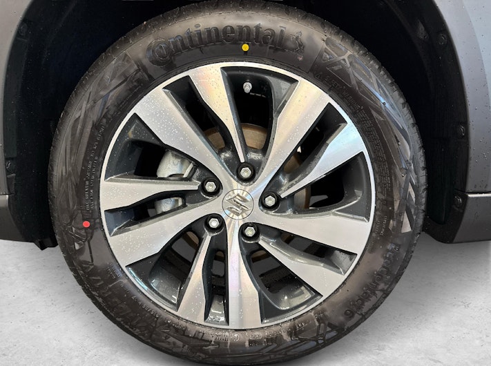 Vehicle image SUZUKI S-CROSS