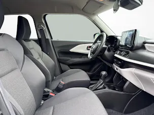 Suzuki Swift 1.2 Sakura Hybrid