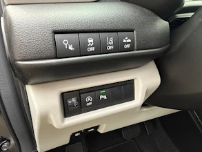 https://vehicle.imgix.net/4158375/a41c303b-713f-40db-aee5-8a265c4a8900.jpg