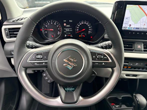 Fahrzeugbild SUZUKI Swift 1.2 Sakura Hybrid