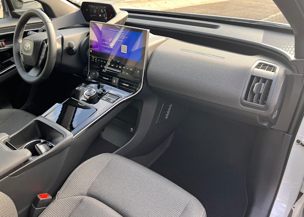 Vehicle image 13 Vehicle image 13