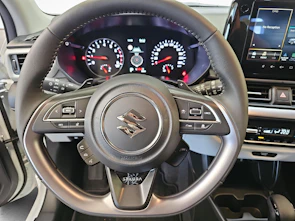 Fahrzeugbild SUZUKI Swift 1.2 Sakura Top Hybrid