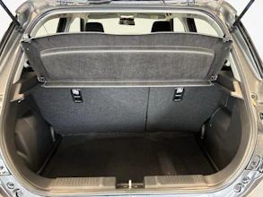 https://vehicle.imgix.net/4158457/896867f7-9db2-4bfe-acae-93c4f6c1f6ad.jpg