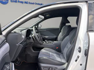 Lexus LBX 1.5 Hybrid Cool AWD