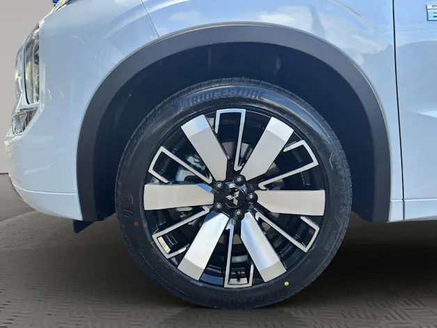 Mitsubishi Outlander 2.4 PHEV Instyle 4x4