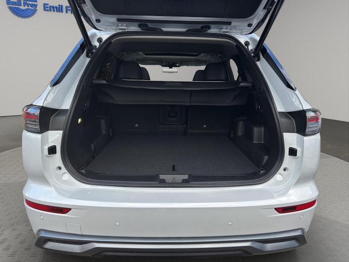 Vehicle image MITSUBISHI OUTLANDER