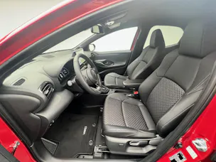 Toyota Yaris 1.5 VVT-i HSD Premium