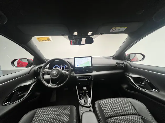 Toyota Yaris 1.5 VVT-i HSD Premium