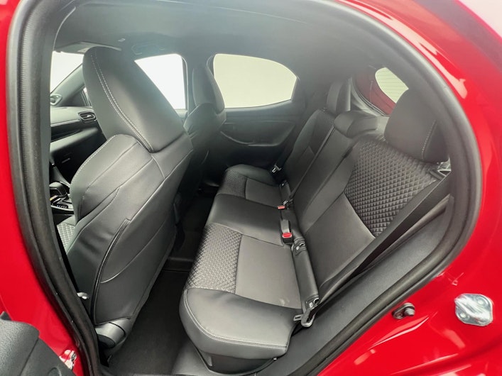 Vehicle image TOYOTA YARIS