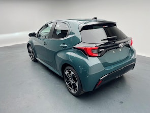 Fahrzeugbild TOYOTA Yaris 1.5 VVT-i HSD Premium