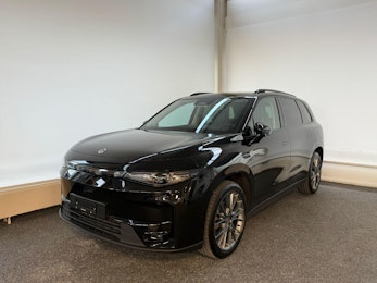 Vehicle image LEAPMOTOR C10 1.5 REEV Design Vehicle image LEAPMOTOR C10 1.5 REEV Design