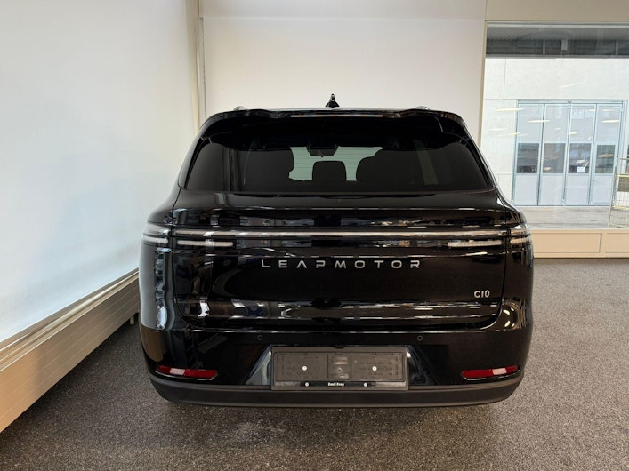 Vehicle image LEAPMOTOR C10