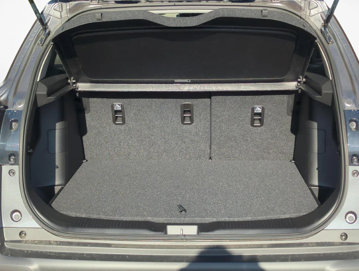 Fahrzeugbild SUZUKI S-CROSS