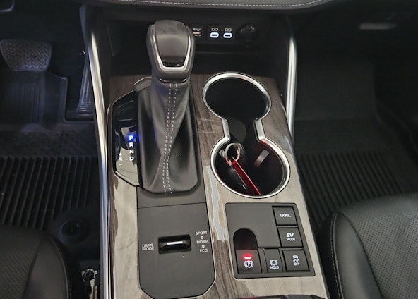 Vehicle image 19 Vehicle image 19