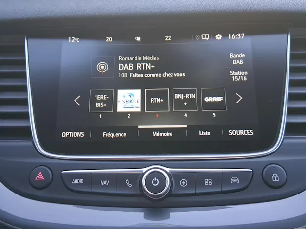 Opel Grandland X 1.6 Hybrid4 Ultimate Automatik