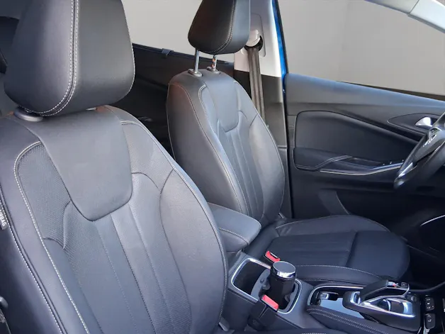 Opel Grandland X 1.6 Hybrid4 Ultimate Automatik