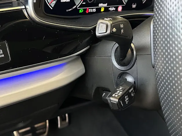 Audi Q8 55 TFSI quattro tiptronic