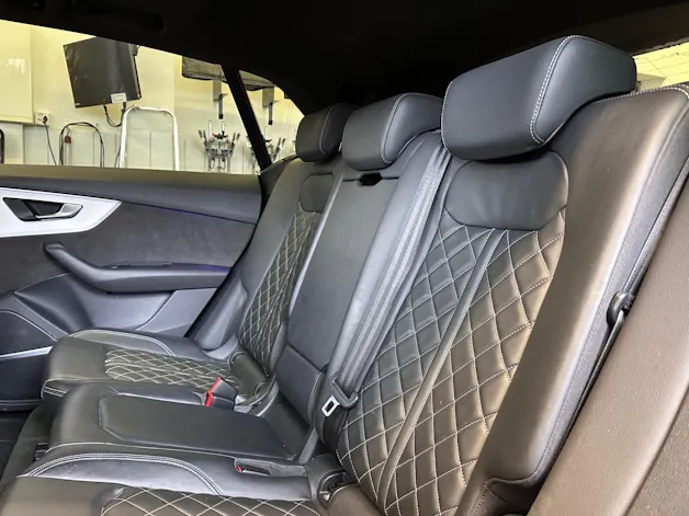Audi Q8 55 TFSI quattro tiptronic