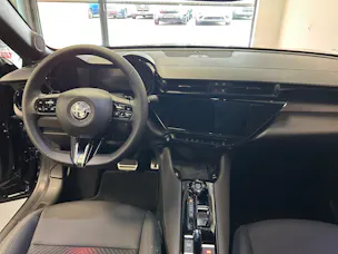 Alfa Romeo Junior 1.2 48V Hybrid Speciale + Pack Tech