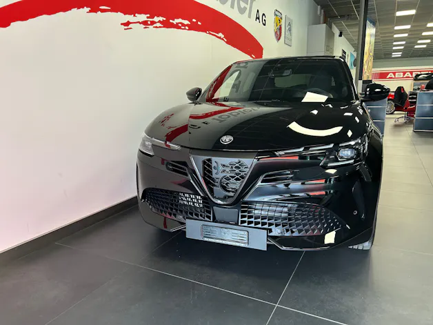 Alfa Romeo Junior 1.2 48V Hybrid Speciale + Pack Tech