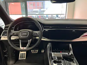 Audi Q8 SUV 3.0 55 TFSI e quattro T-Tronic