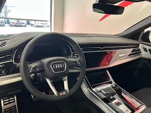 Audi Q8 SUV 3.0 55 TFSI e quattro T-Tronic