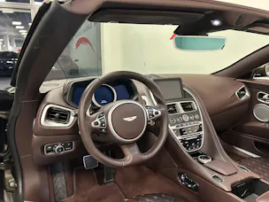 Aston Martin DB11 V8 Volante Touchtronic 3