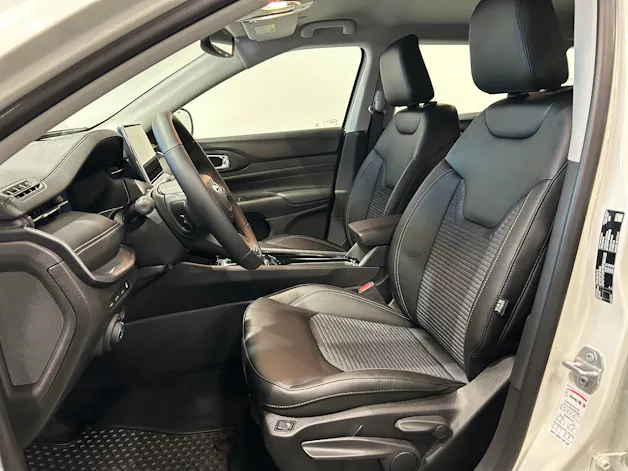 Jeep Compass 1.3 T PHEV Swiss Altitude Plus AWD