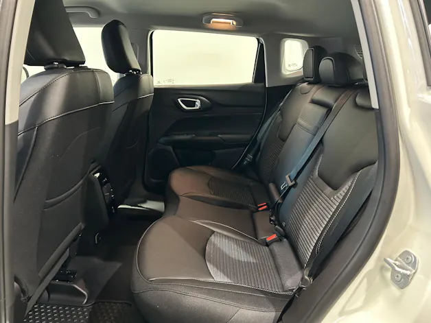 Jeep Compass 1.3 T PHEV Swiss Altitude Plus AWD