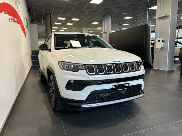 Jeep Compass 1.3 T PHEV Swiss Altitude Plus AWD