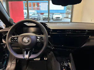 Alfa Romeo Junior 1.2 Ibrida Q4