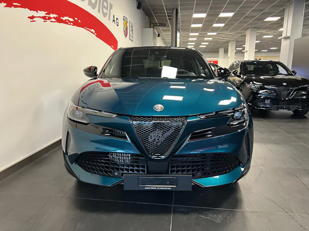 Alfa Romeo Junior 1.2 Ibrida Q4
