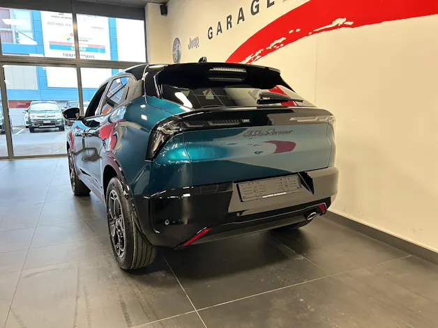 Alfa Romeo Junior 1.2 Ibrida Q4