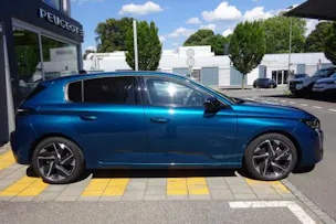 Peugeot 308 1.2 Allure EAT8