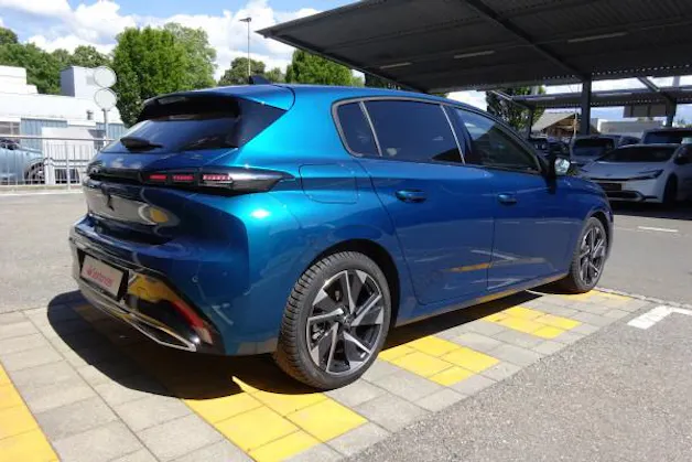 Peugeot 308 1.2 Allure EAT8