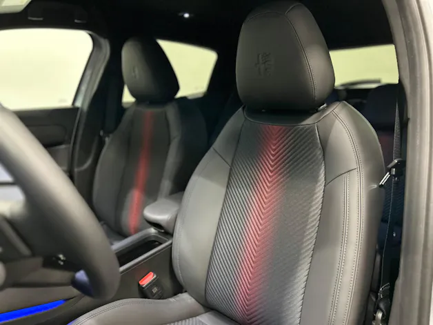 Alfa Romeo Junior 1.2 48V Hybrid Speciale + Pack Tech