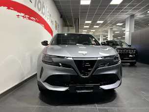 Alfa Romeo Junior 1.2 48V Hybrid Speciale + Pack Tech