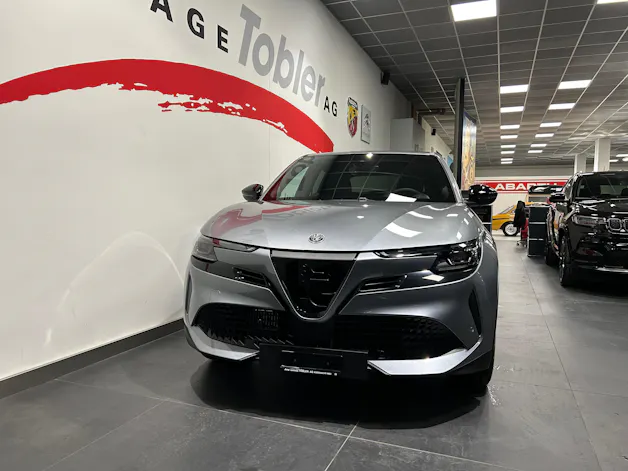 Alfa Romeo Junior 1.2 48V Hybrid Speciale + Pack Tech