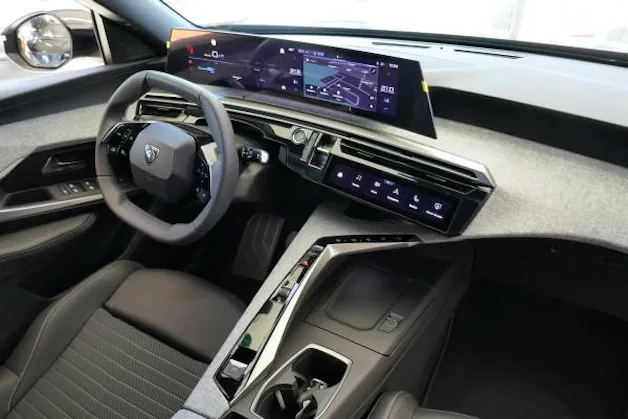 Peugeot 3008 73kWh Allure