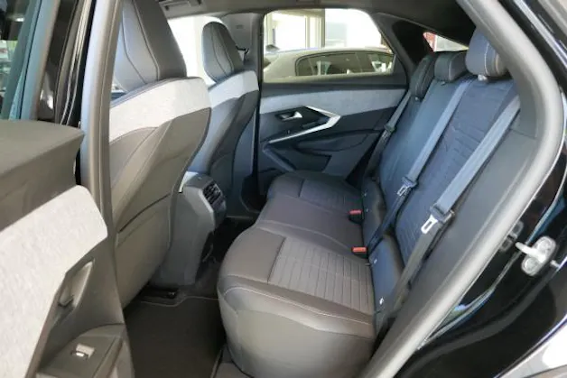 Peugeot 3008 73kWh Allure