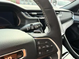 Jeep GRAND CHEROKEE 3.6-V6 4x4  5 Plätzer