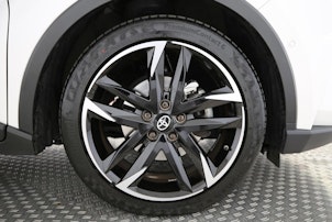 Vehicle image TOYOTA C-HR 2.0 VVTi HSD GR Sport