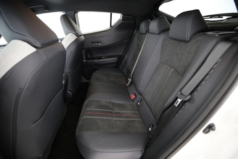 Vehicle image TOYOTA C-HR