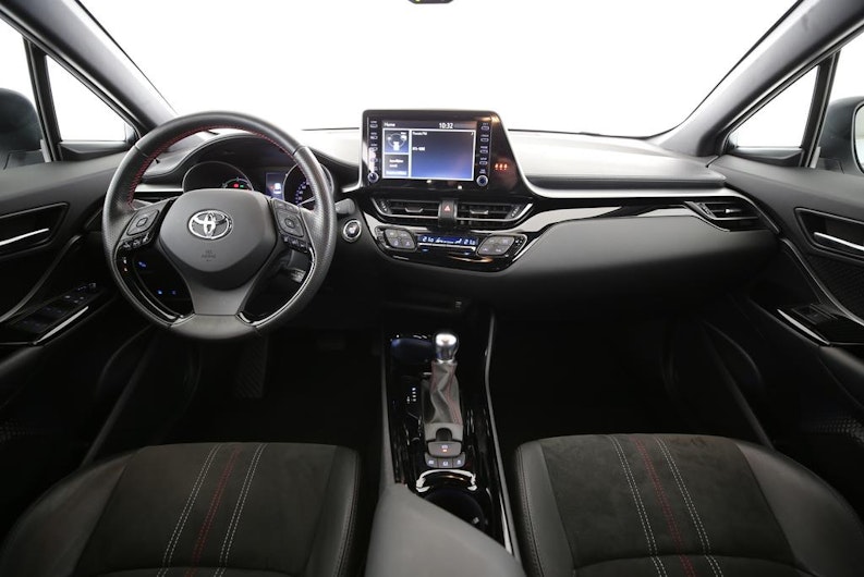 Vehicle image TOYOTA C-HR