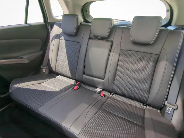 Suzuki S-Cross 1.4 T Sakura Top Hybrid 4x4