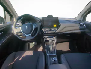 Suzuki S-Cross 1.4 T Sakura Top Hybrid 4x4