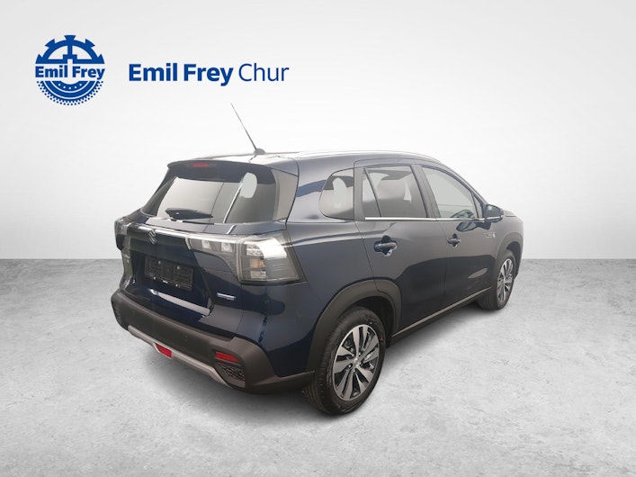 Vehicle image SUZUKI S-CROSS