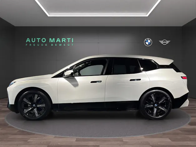 BMW iX xDrive50